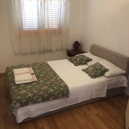 Sternak Apartman *